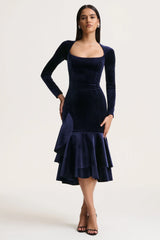 Emberlyn | Navy Velvet Scoop-Neck Fishtail Midi Dress